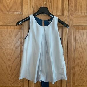 Nikibiki top